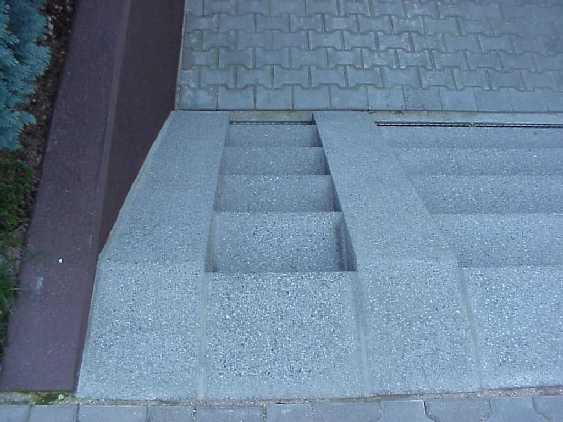 Focht Beton - Ausführungsbeispiele Treppenbau